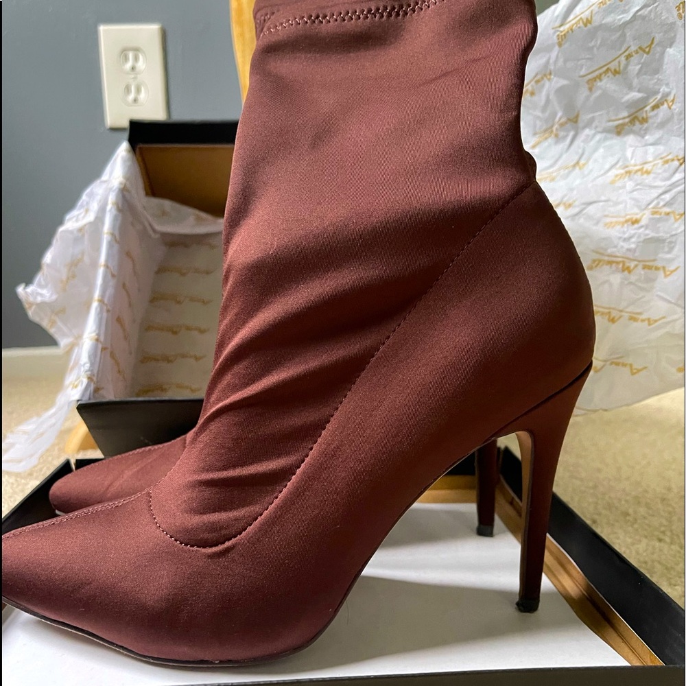 Anne Michelle Booties